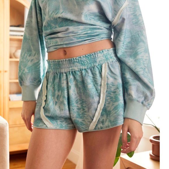 Urban Outfitters Out From Under Camilla Seamed Blue Shorts - Picture 3 of 4